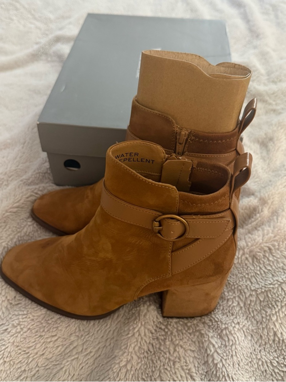 Vionic Tenley Booties - Picture 2 of 7